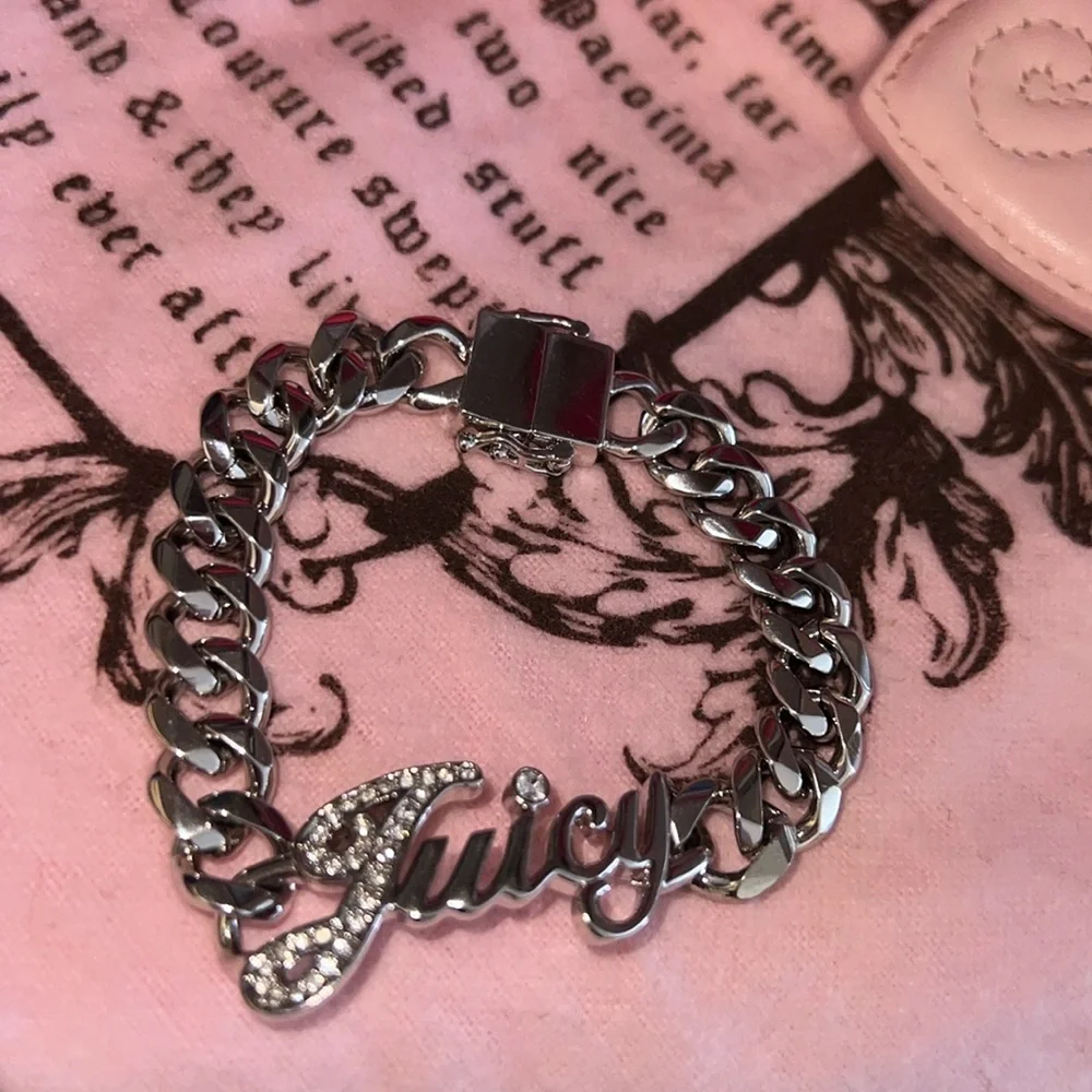 Vintage 💕Juicy Couture 🎀Silver pave Chain Bracelet Magnetic Safety Lock Closure
